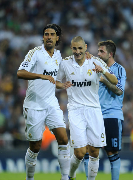 塞内加尔绝地反击摩洛哥，本泽马制霸全场