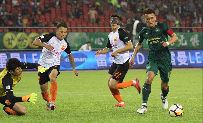 IM体育-翡翠主场战平对手，表现尚属稳定