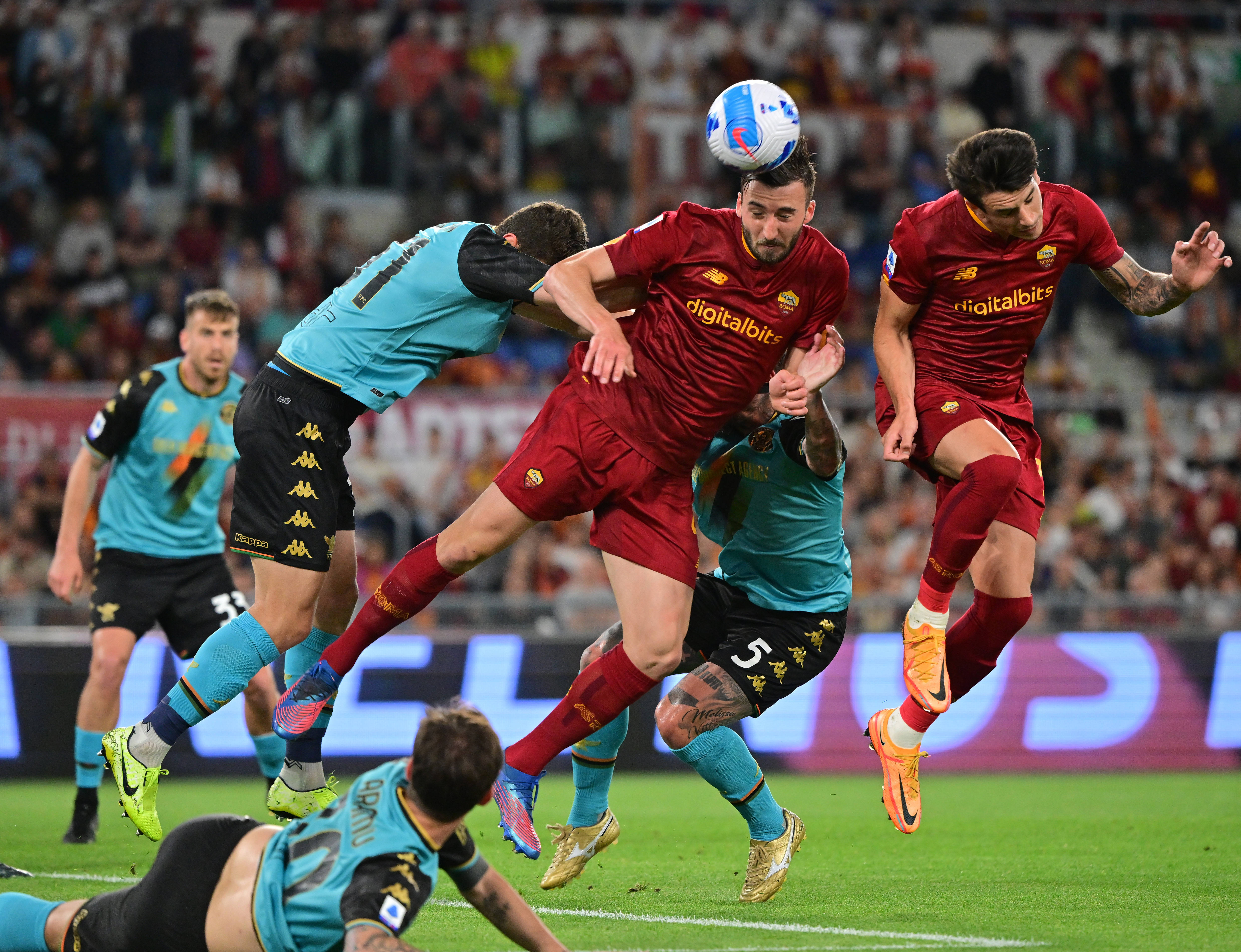 那不勒斯客场击败都灵,豪取两连胜! 那不勒斯客场击败都灵,豪取两连胜!