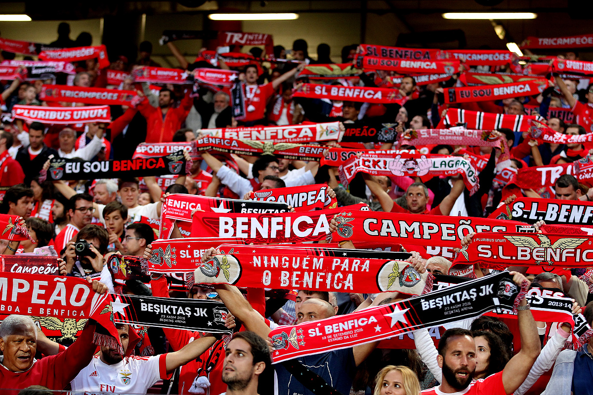 IM体育数据分析平台-曼联在重要比赛中表现出色夺冠