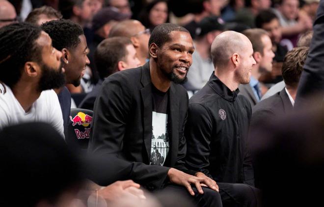 IM体育app-篮网队球员恢复训练，重返球场助力战局