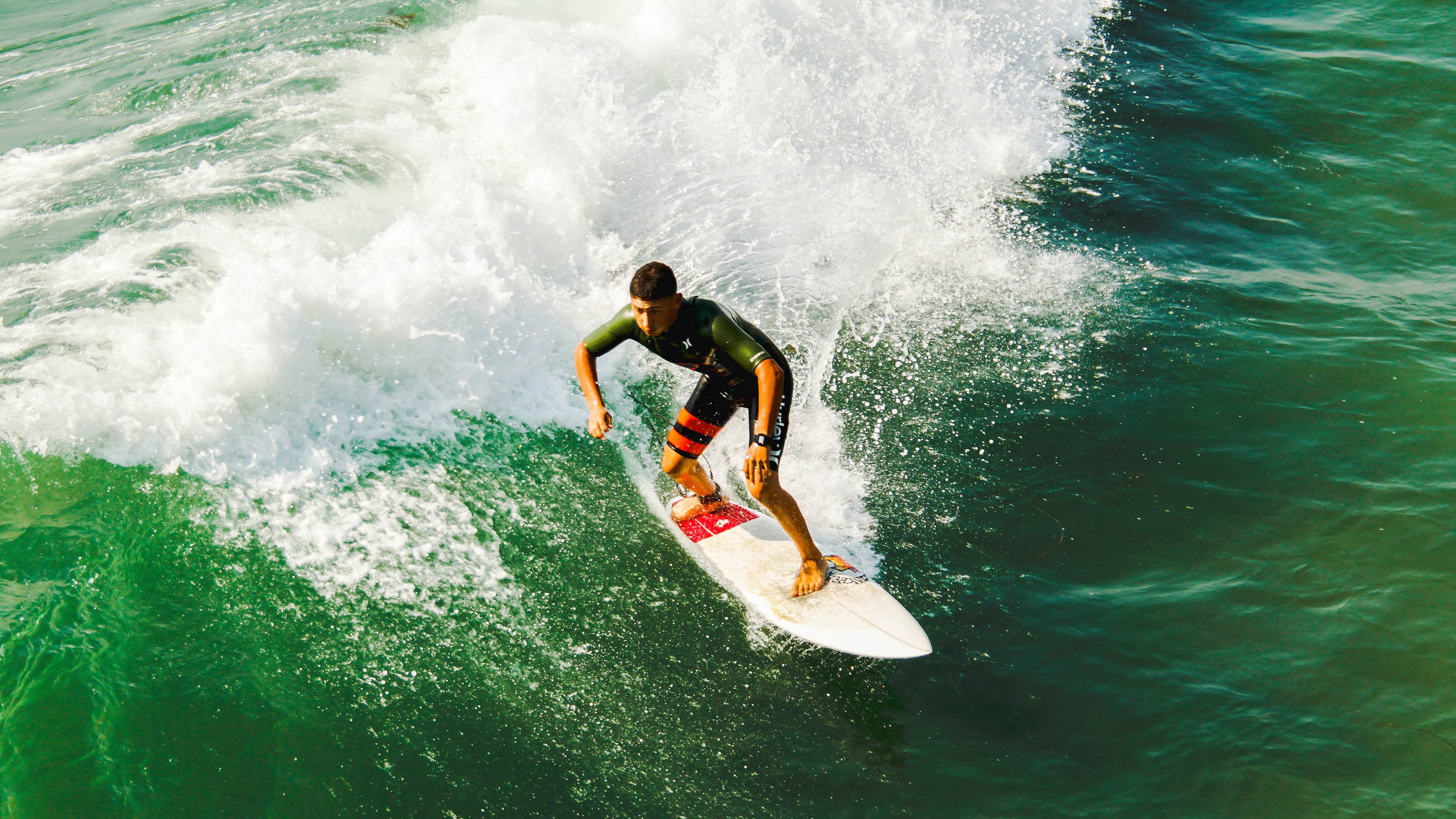 从卡瓦哈尔的欧冠封神到新西兰的团队压制,唯一性如何在不同赛场绽放