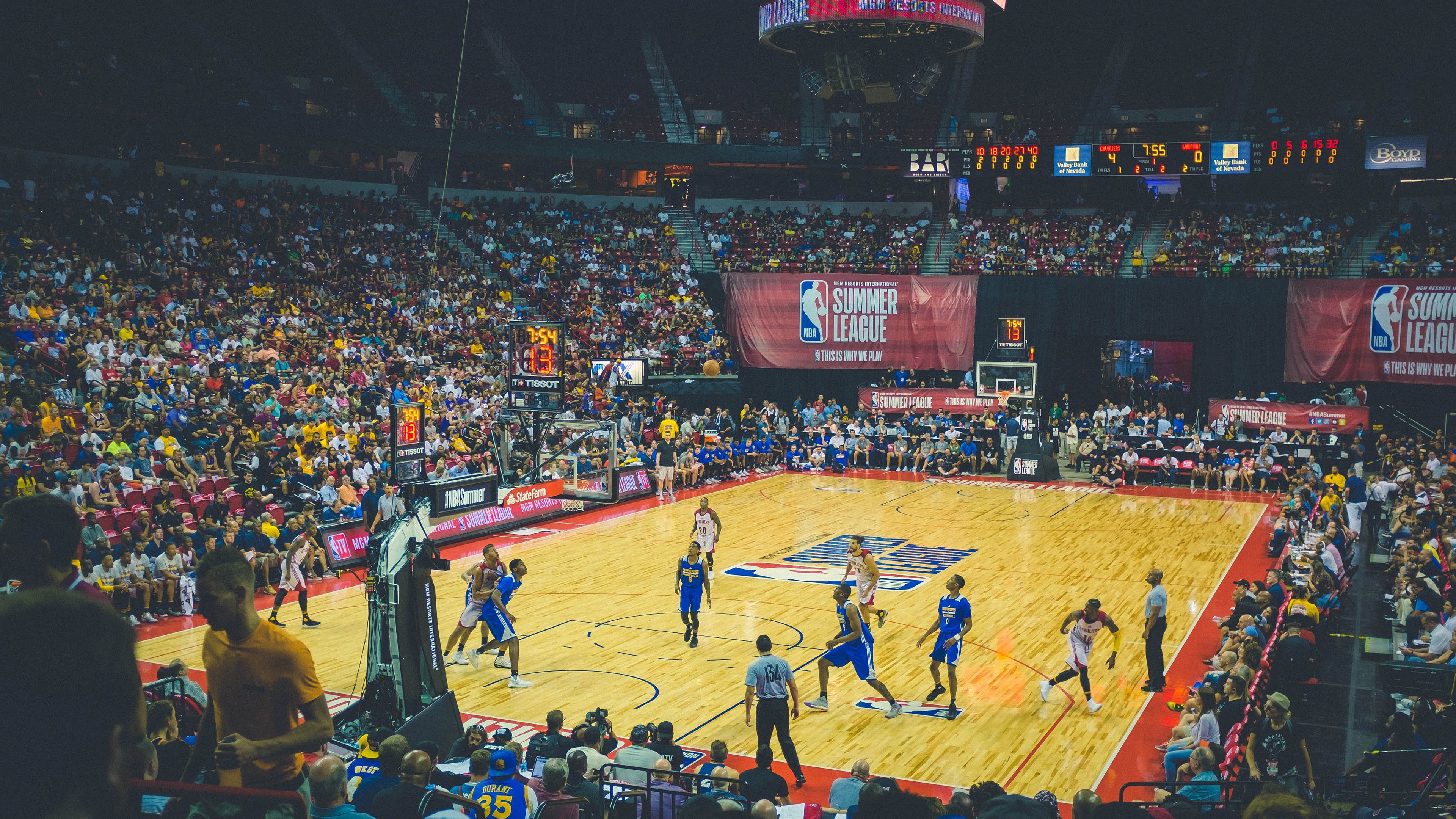 杜兰特攻防两端统治，快船对阵老鹰见证历史级表演